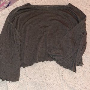 Grey/Green crop long sleeve top